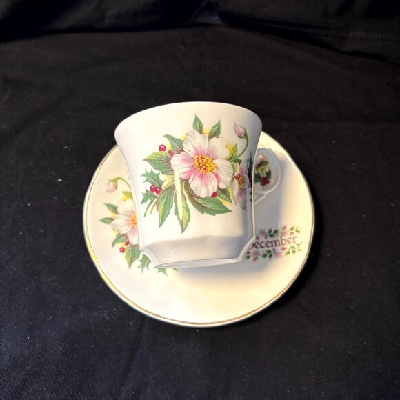 Springfield Bone China Cup and Saucer - December - Picture 1 of 4